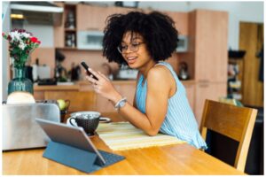 The Truth About Earning Passive Income with Social Media